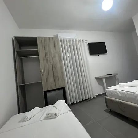 Bed and breakfast Rreze Dielli 3*