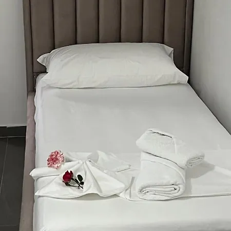 Rreze Dielli 3* Vlorë